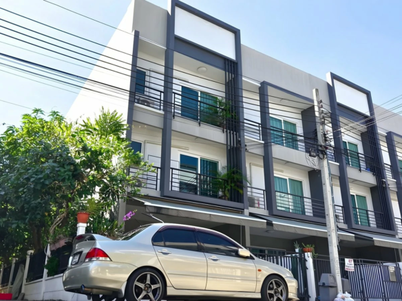 ขายทาวน์โฮม บ้านกลางเมือง สวนหลวง