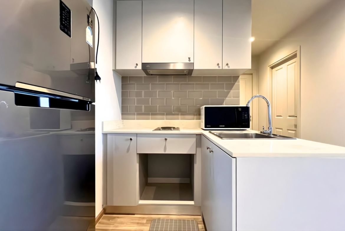 จัดเตรียมอาหาร ห้องมุม 2 ห้องนอน ชั้น 5 เฟอร์นิเจอร์ เครื่องใช้ไฟฟ้าครบ