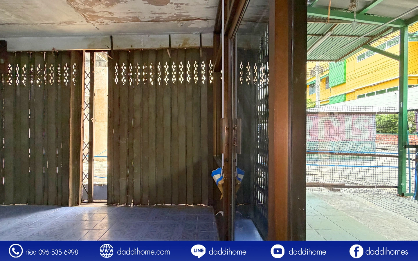 ขายอาคารพาณิชย์ 3 ชั้นครึ่ง หลังมุม เขตพระนคร ใกล้ถนนบุญศิริ