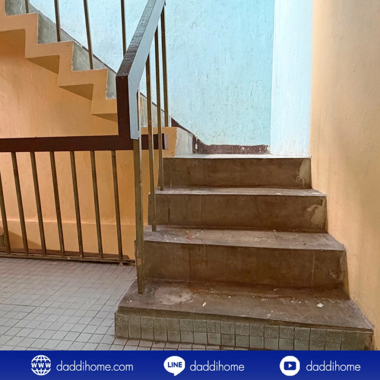 ขายอาคารพาณิชย์ 3 ชั้นครึ่ง หลังมุม เขตพระนคร ใกล้ถนนบุญศิริ
